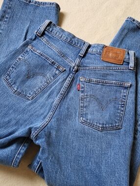 Levi's Button Fly High-waisted Jeans Women's Size 26